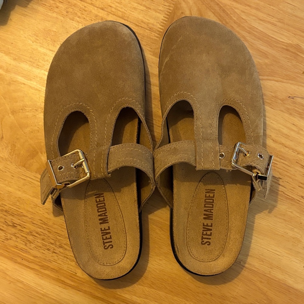 Steve Madden Brown Buckle Slippers